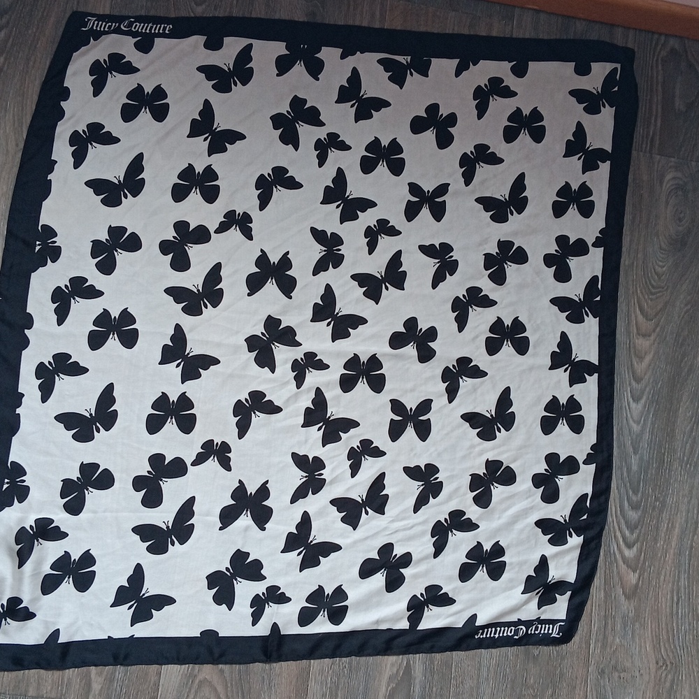 Juicy Couture black & white butterfly print scarf wrap shawl ~35.5”x35.5 new